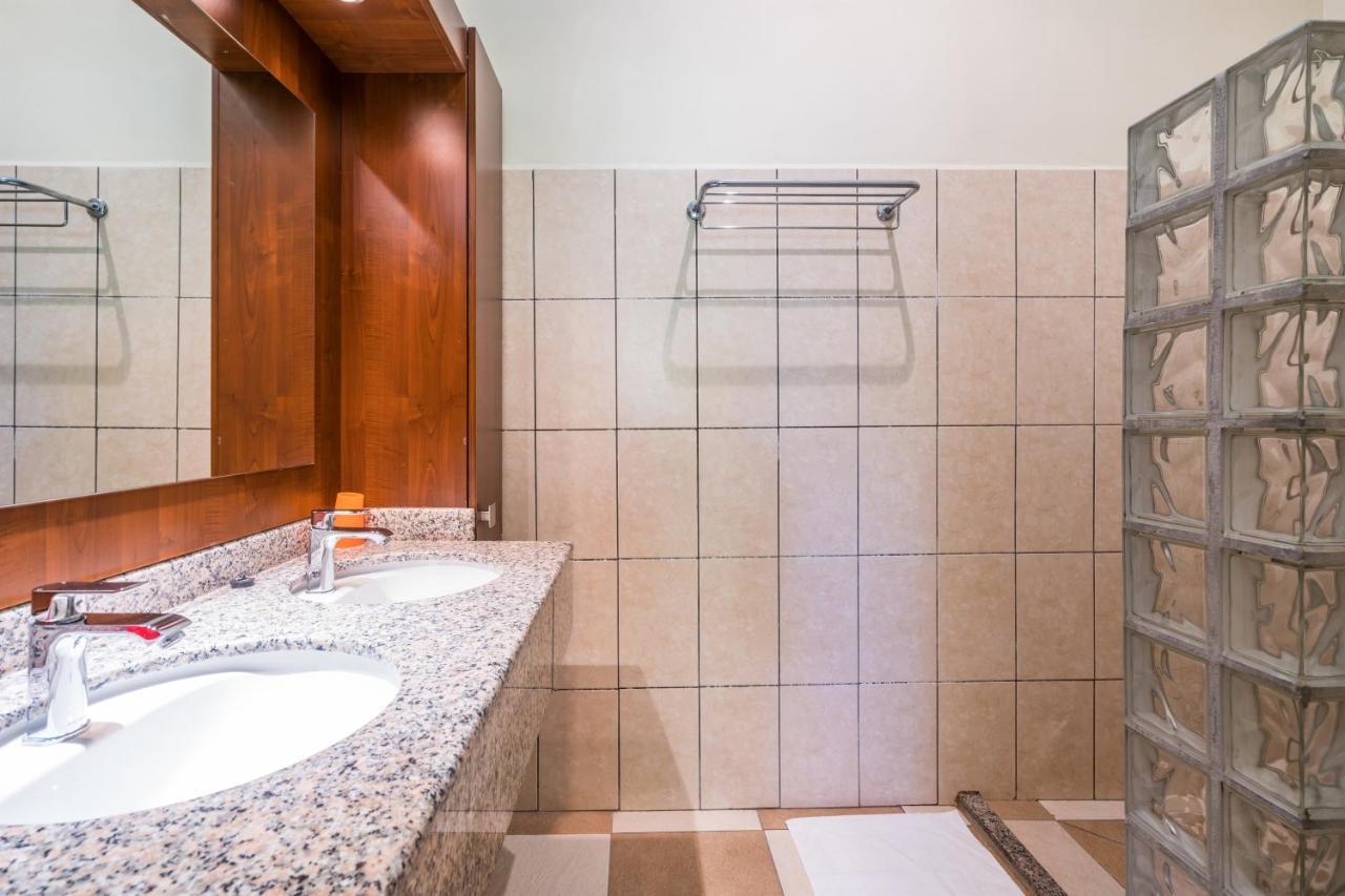 Blue Bay Beach Villa At Pool And Golfcourse Esterno foto